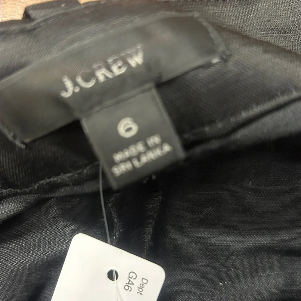J Crew Drapey short in satin-faced linen AM950